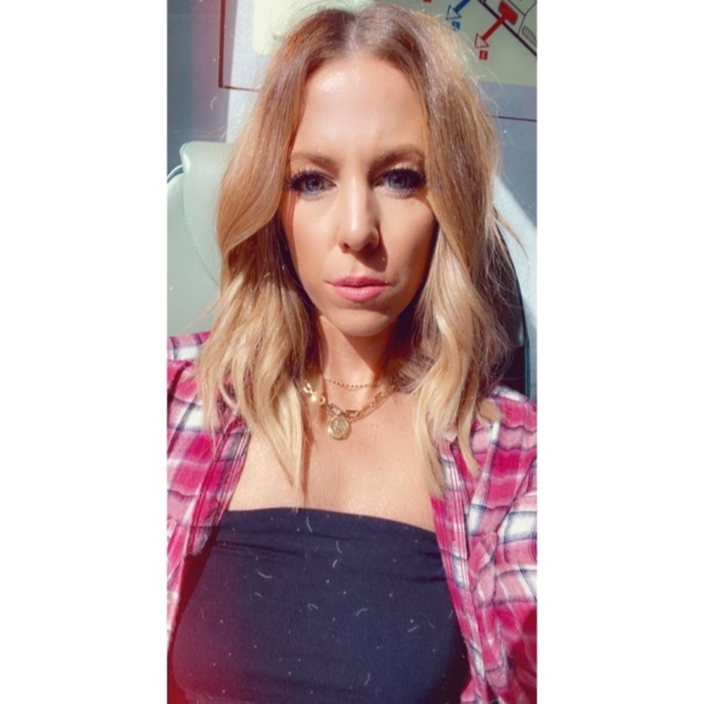 Meet your Posher, Deborah